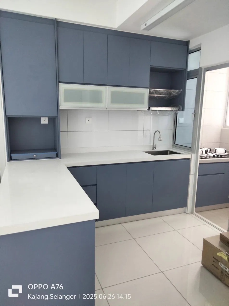 Kitchen Cabinet in Mont Kiara, Kuala Lumpur
